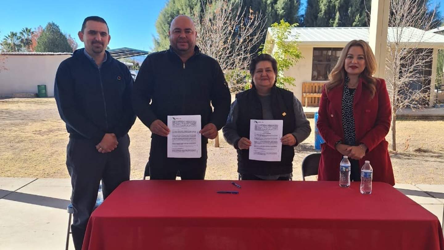 Realiza Directora General gira de trabajo por EMSaD Cumpas.